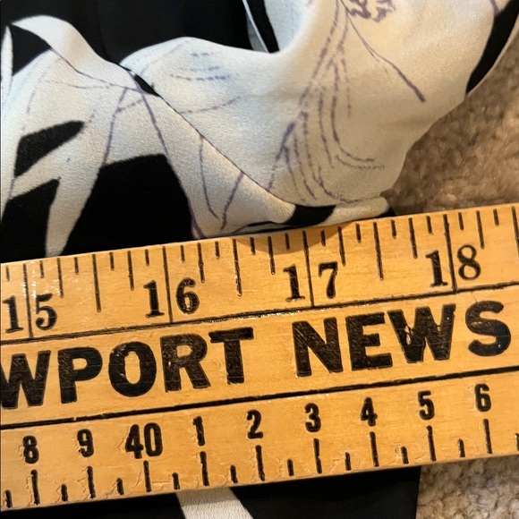 Show Me Your MuMu Roxy Romper Size Small NWT - Picture 9 of 9